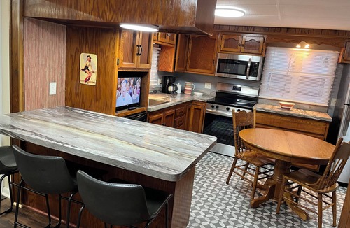 Deposit House | The Fishing Hole.cozy home near world class fishing and close to NY route 17