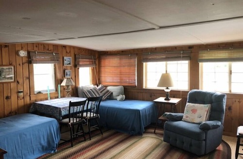 Cape Porpoise Cottage | The Four Whales - Cape Porpoise "Finback"
