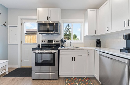 Welland House | The Garden Retreat:1BR,Free Parking+Workspace