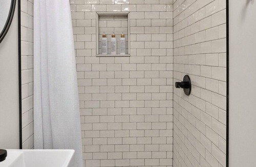 Skaneateles Hotel | The Gate - Studio