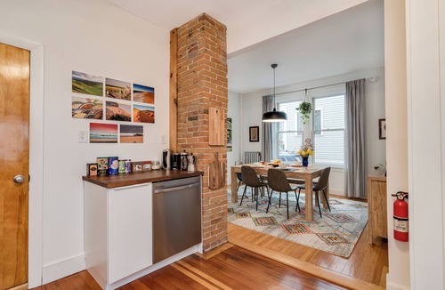 Munjoy Hill House | The Globe House on Munjoy Hill - Walk to Breweries