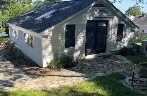 Mystic Apartment | The Hemingway Carriage House - Romantic & Private Downtown Mystic Getaway