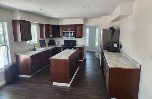 Lanham House | The Hideout, a spacious 5BR, 3BT home that's perfect for families friends.