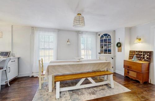 Waterbury House | The Hilltop - Main House