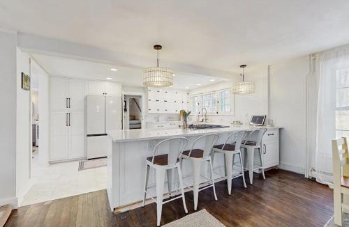Waterbury House | The Hilltop - Main House