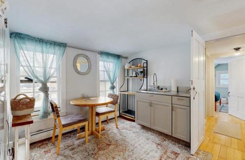 Waterbury House | The Hilltop