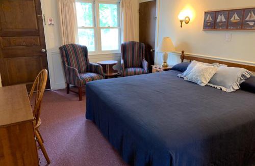 Scarborough Hotel | The Holiday House Inn & Motel