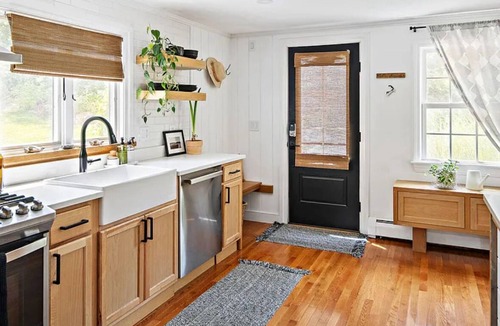 East Sandwich House | The Horseshoe Crib; Minutes to Beach & Downtown