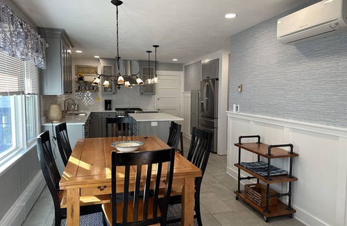 Niantic House | The House with the Blue Door - 3 Minutes from Downtown Niantic!