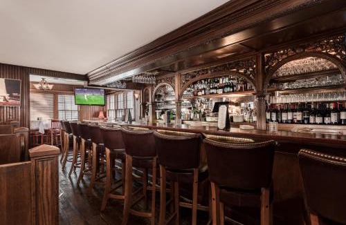 Egypt Lane Historic District Bed & Breakfast | The Huntting Inn