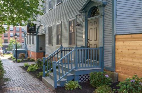 Portsmouth Apartment | THE INN DOWNTOWN - Portsmouth, NH
