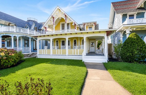 Oak Bluffs House | The Island Collection MV: Enjoy This 1850s Victorian Home With Ocean Views!