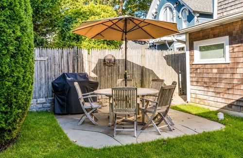 Oak Bluffs Cottage | The Island Collection MV: Charming Cottage Located In Heart Of Oak Bluffs