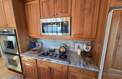 Northfield Apartment | The Jefferson Guest House, Spacious, Special Views