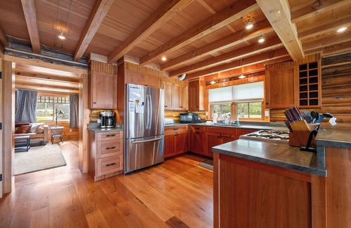 Oquossoc Cottage | The Lake Escape on Rangeley Lake