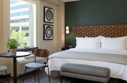 Downtown Hotel | The Lloyd Stamford, Tapestry Collection by Hilton