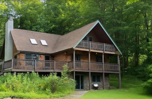 Pleasant Mount House | The Log Cabin At Equestrian House
