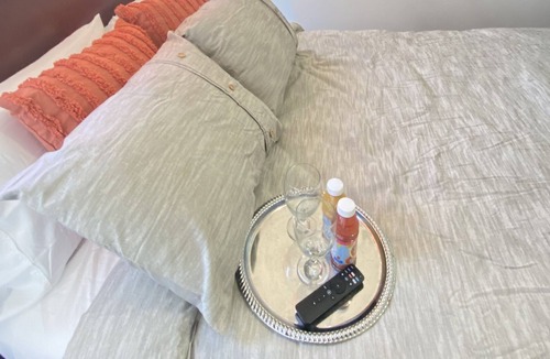 Poughkeepsie Apartment | The Manhattaner Loft- Spaciously Elegant & Super Comfortable - Reasonably Priced