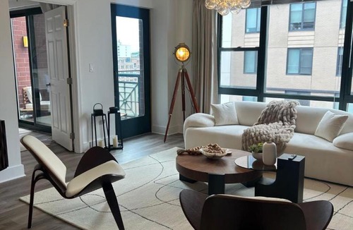 Downtown Apartment | The Monroe Elegant 2BR2BA Downtown Stamford