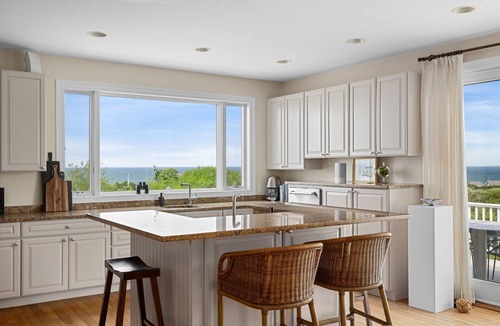Block Island House | The MyLife House - Spacious newer home w breathtaking ocean views - Central Air