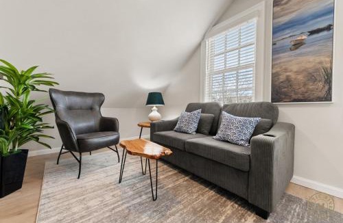 Mystic Hotel | The Mystic River Inn - Downtown