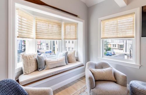 Yachting Village Apartment | The Newport Lofts - 410 Thames Street