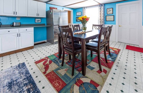 Trenton House | The Ohana House at Isleview