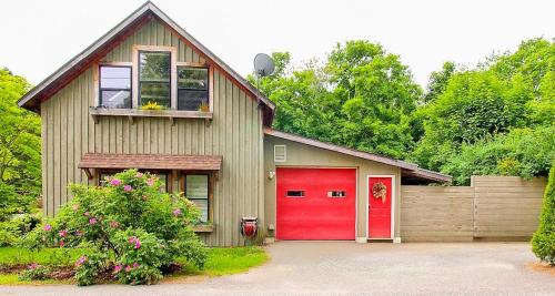 Ellsworth House | The Old Maine Barn Near Acadia & Bar Harbor