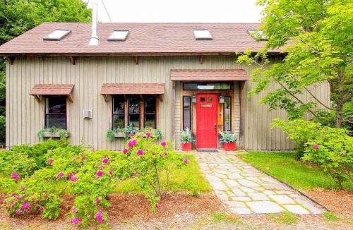 Ellsworth House | The Old Maine Barn Near Acadia & Bar Harbor