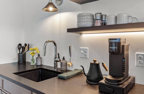 Camden Hotel | The Optimist Guesthouse 1 - Downtown Camden luxury apartment in historic mill