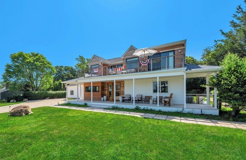 Orient Point House | The Orient Retreat - Luxury Designer Retreat w/Water Views in Orient, New York