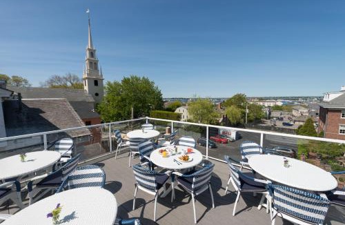 Newport Bed & Breakfast | The Outlook Inn