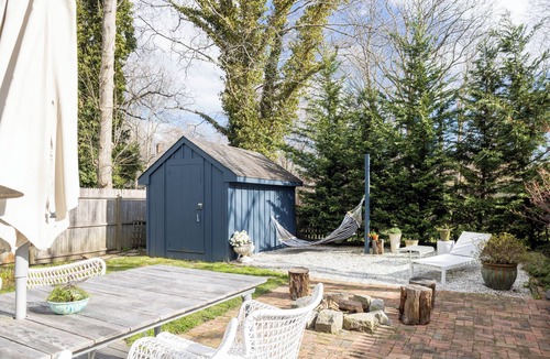 Greenport House | The Oyster House: An artful home nestled in the village of Greenport