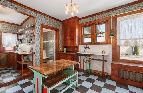 East Texas House | The Painted Petal: A Historic 5 Bedroom Mini Estate Perfect for Groups
