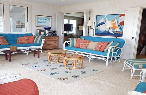 Weekapaug House | The Palace The Palace - Classic 5 bedroom 2 bath cottage across the street from the ocean in the community of Weekapaug.