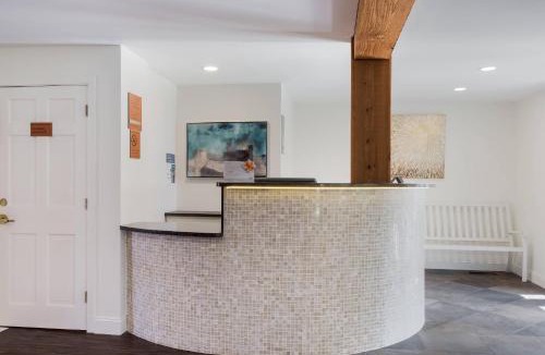 Manchester Center Hotel | The Palmer House Resort, an Ascend Collection Hotel