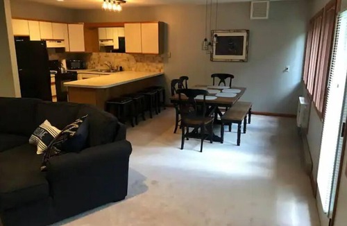 Bartlett Condo | The perfect getaway! Great location and amenities!
