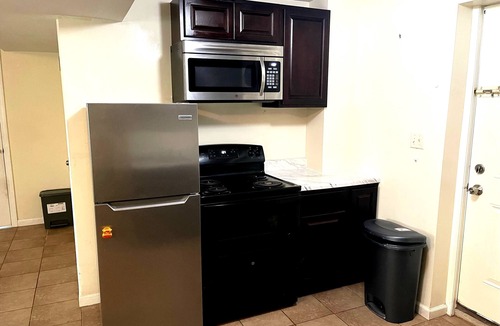 Weequahic Apartment | The Perfect Stay