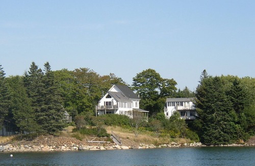 Bass Harbor Cottage | The Pine Cottage. Waterfront. Close to Acadia National Park. Quaint. Cozy.