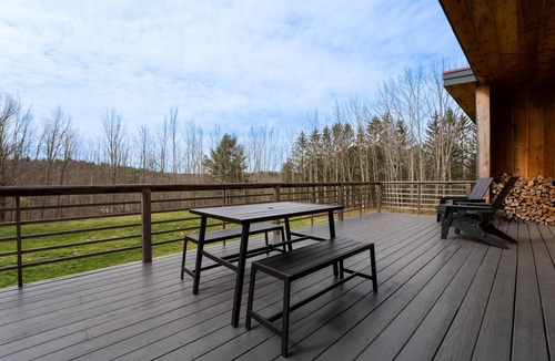 Chatham Cabin | The Pinetop Cabin | Modern ∙ Surrounded by Trees ∙ Sustainably-built