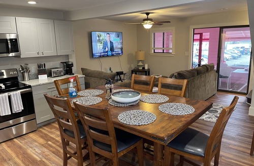 Hampton Apartment | The Pink House on L Street -aka/KEY EAST!