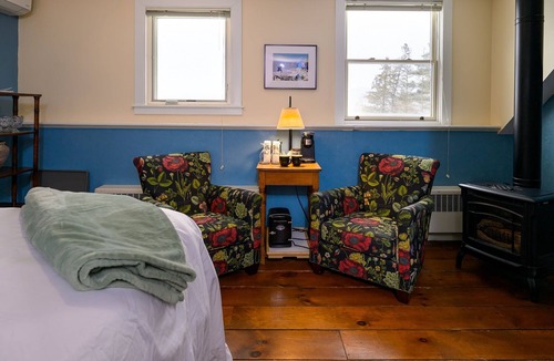 Stowe Bed & Breakfast | The Pinnacle w/Breakfast at the Brass Lantern Inn