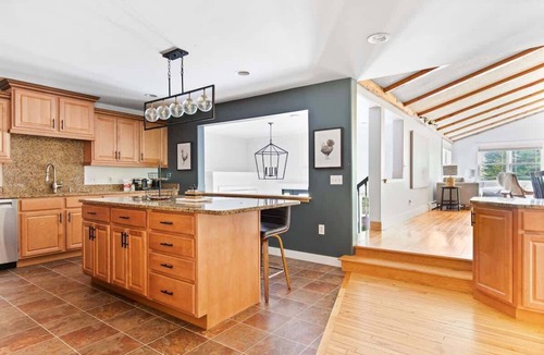 Johnson House | The Ponderosa: Hot Tub | Sauna | Space + Privacy