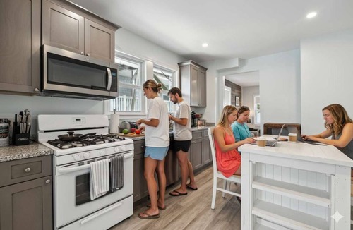 Hampton Apartment | The Porch | Ocean Views | New Design | Game Table