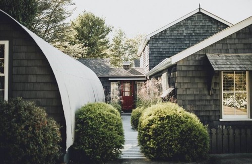 Tiverton House | The Quonset - Large Unique home 1 mile to beach