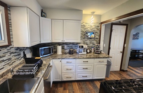 Youngstown House | The Railroad Ranch - Station 3 (3 bedrooms)