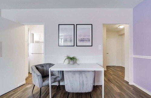 Downtown Baltimore Apartment | The Raven