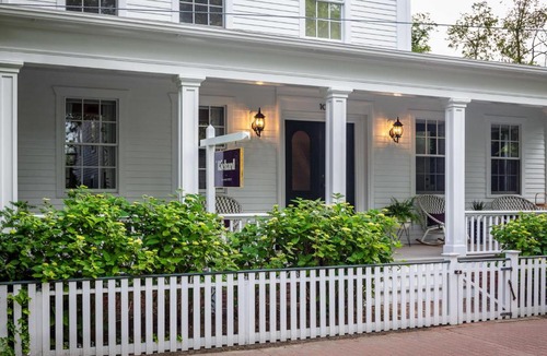 Edgartown Hotel | The Richard, The Edgartown Collection