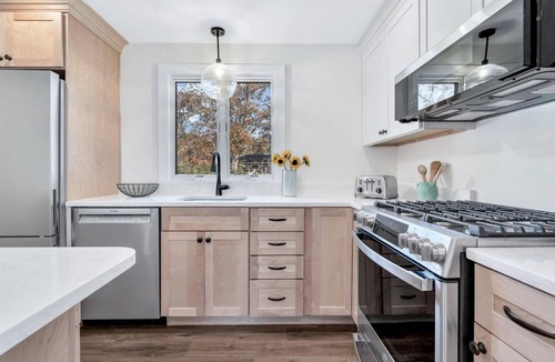Eastham House | The Salt Pond House - Your Pool Escape By The National Seashore RPAM105