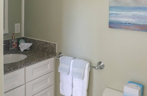 Eastham Apartment | The Seagrove Suites & Guest Rooms - Luxurious King Studio Suite - Pets Allowed